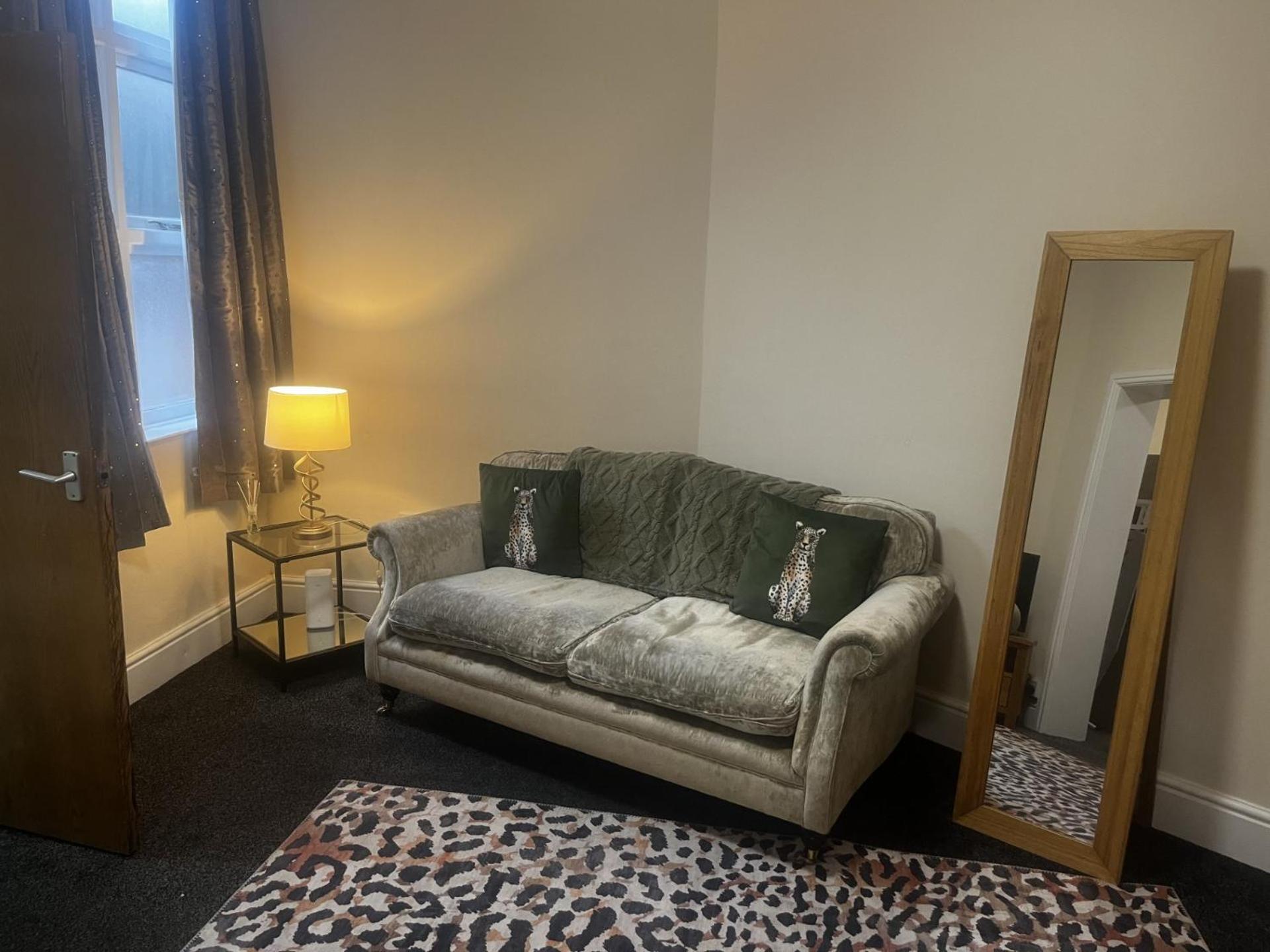 Levy Nook 5 Apartment *